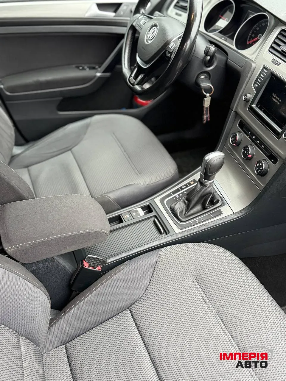 Volkswagen Golf - фото 20