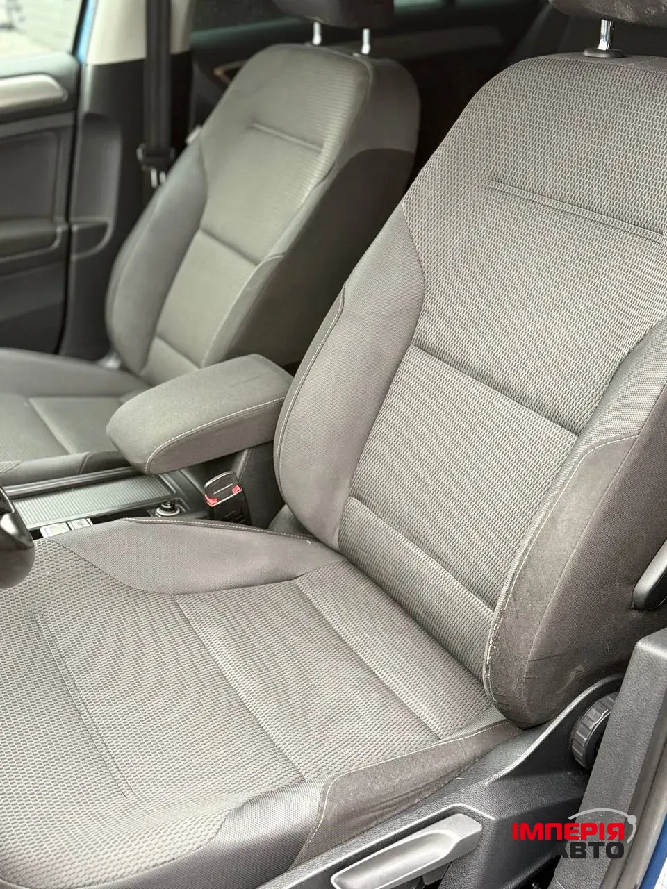 Volkswagen Golf - фото 26