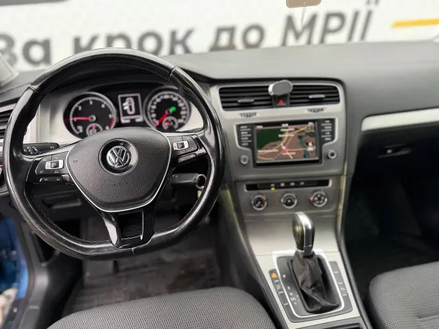Volkswagen Golf - фото 3