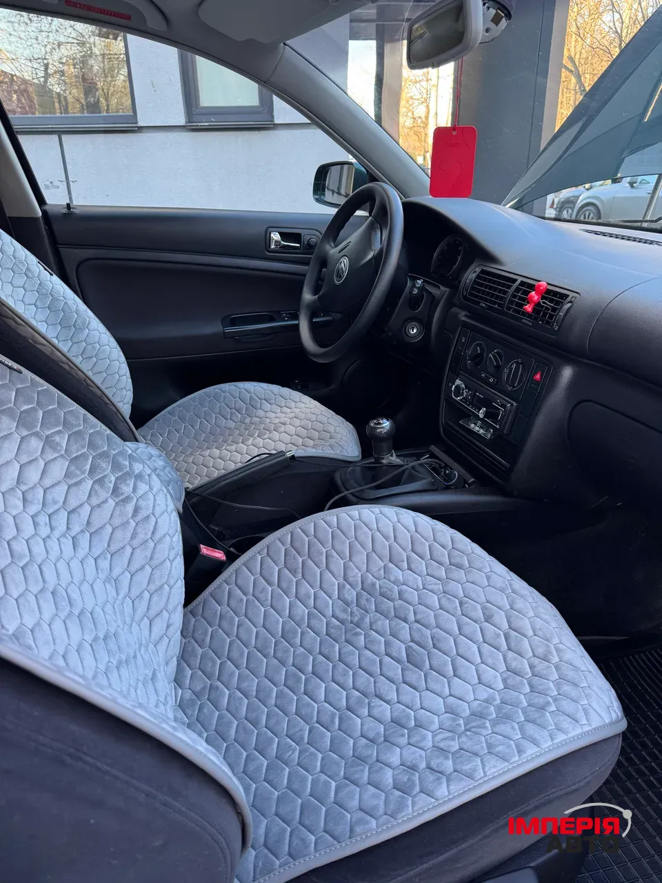 Volkswagen Passat - фото 6