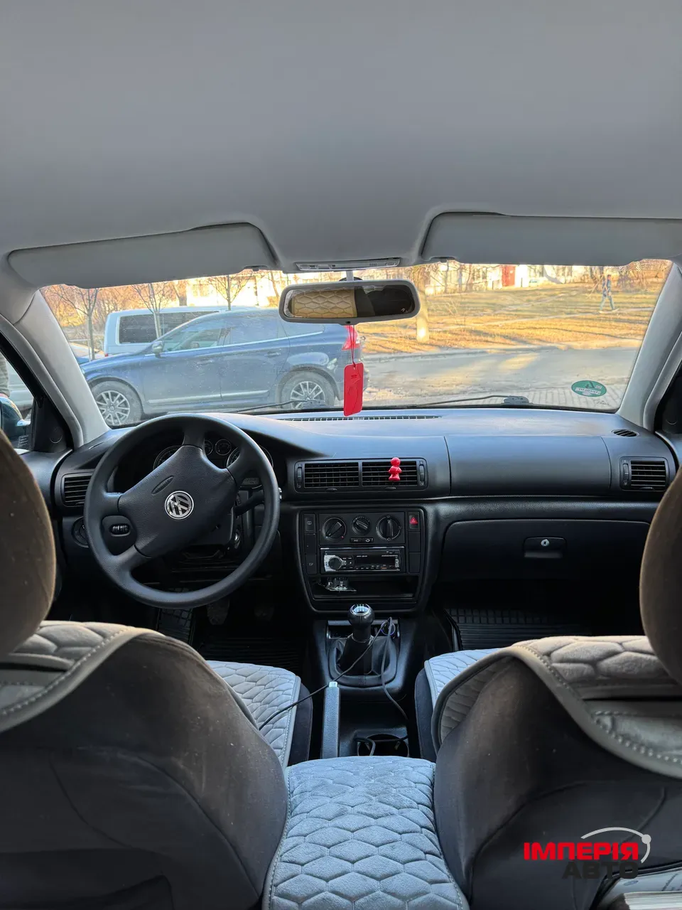 Volkswagen Passat - фото 3