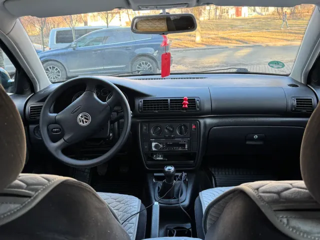 Volkswagen Passat - фото 3