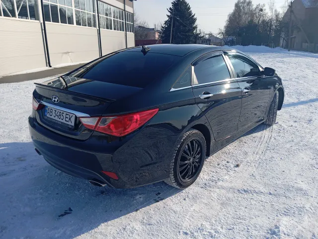 Hyundai Sonata - фото 3