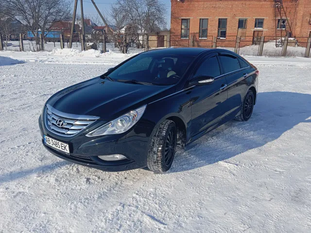 Hyundai Sonata - фото 1