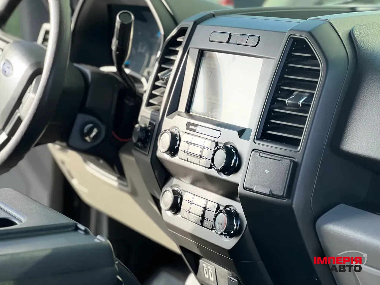 Ford F-150 - фото 48