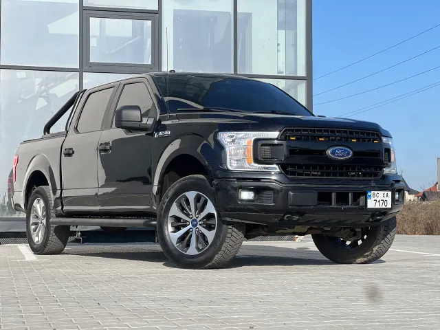 Ford F-150 - фото 1