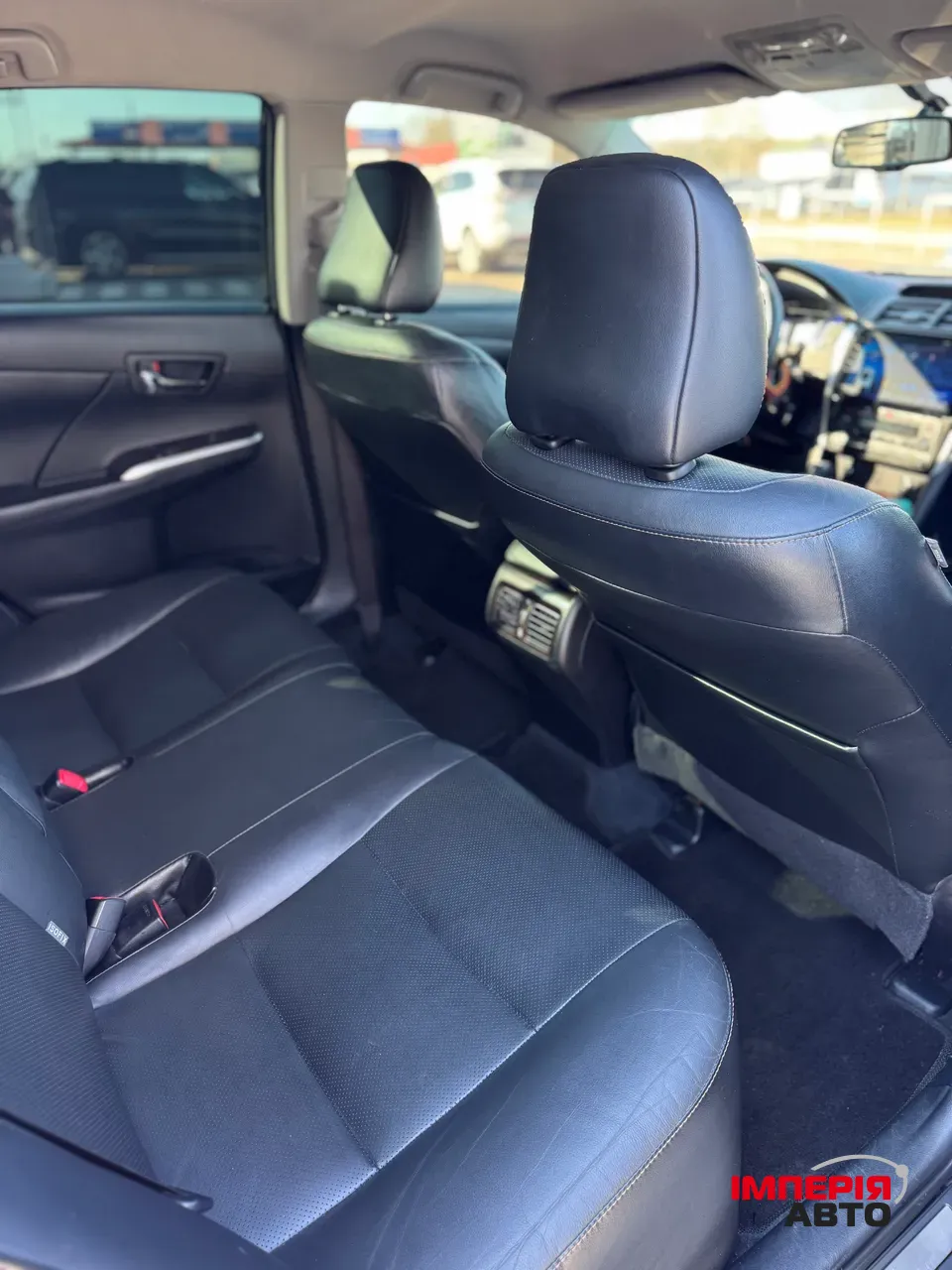 Toyota Camry - фото 12