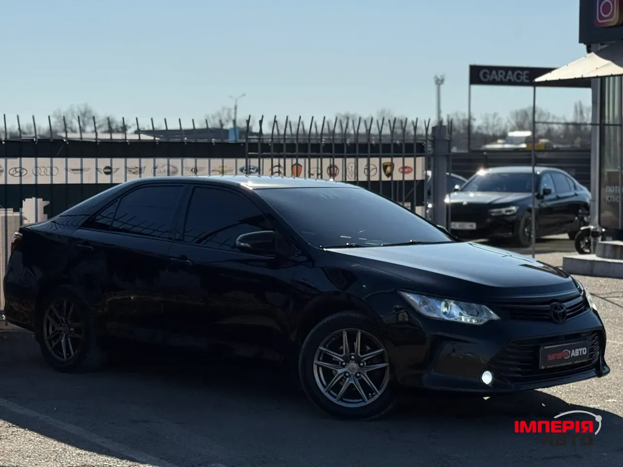Toyota Camry - фото 3