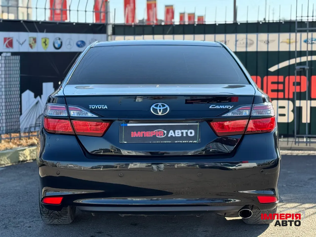 Toyota Camry - фото 6