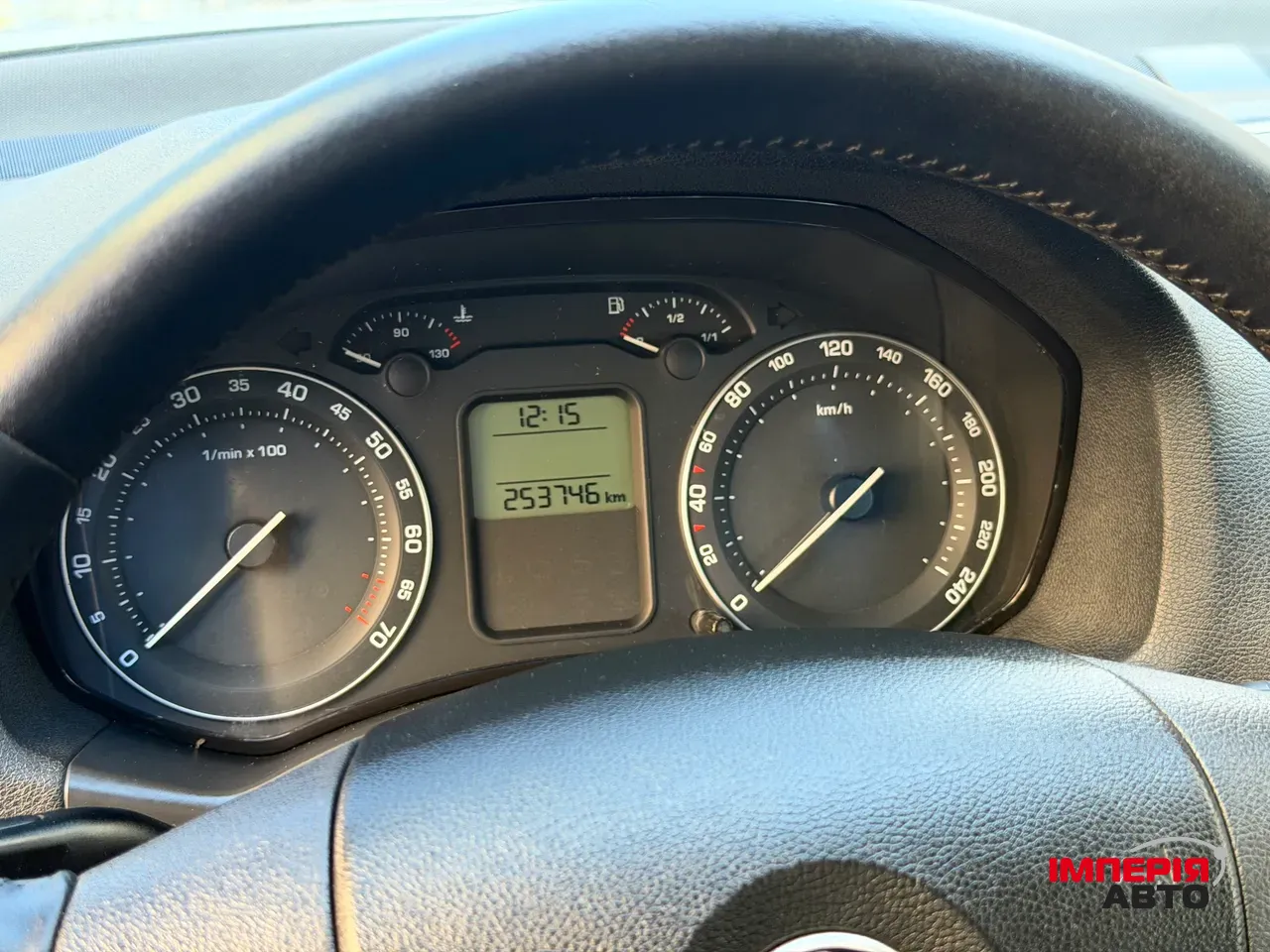 Skoda Octavia - фото 21