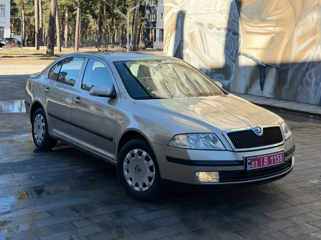 Skoda Octavia - фото 3