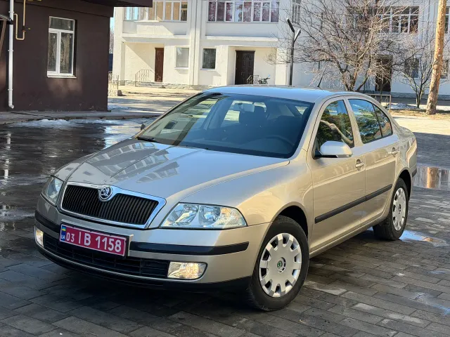 Skoda Octavia - фото 1