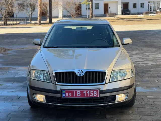 Skoda Octavia - фото 2