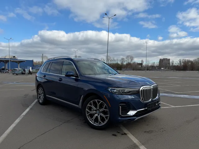 BMW X7 - фото 3