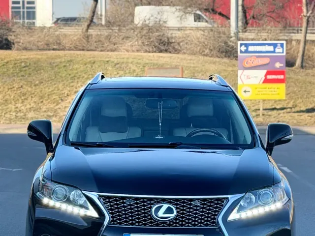 Lexus RX - фото 3