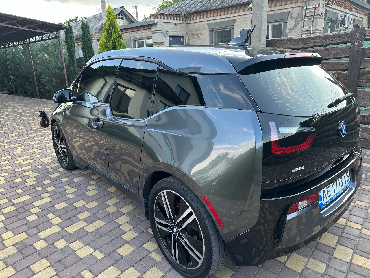 BMW i3 - фото 3