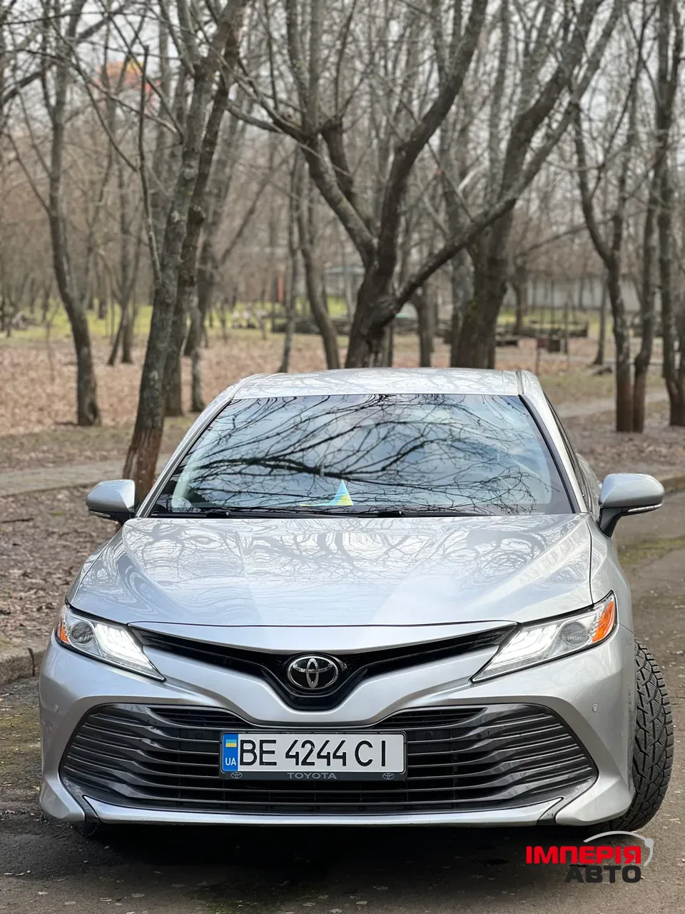 Toyota Camry - фото 2