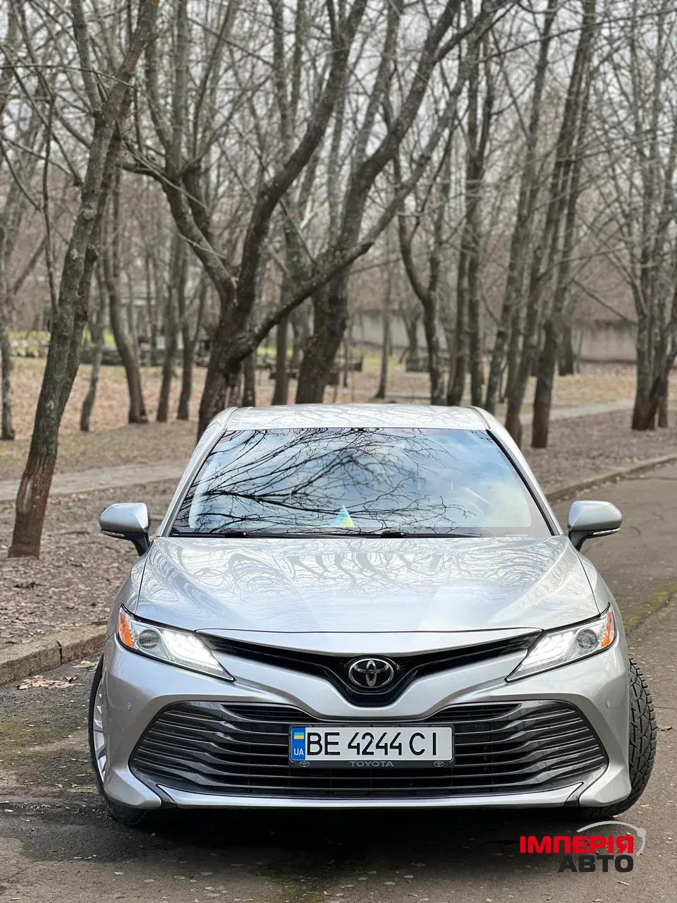 Toyota Camry - фото 3