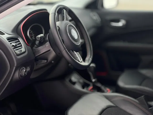 Jeep Compass - фото 4