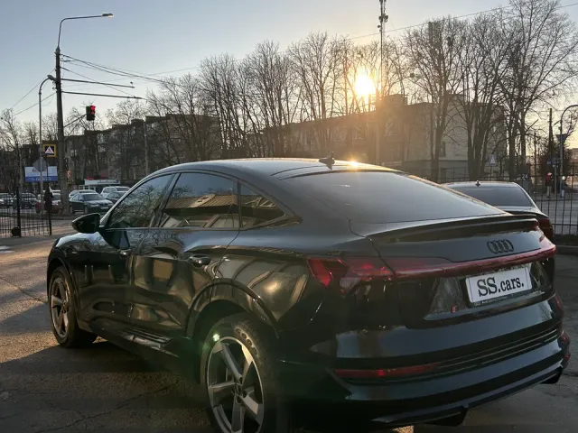 Audi e-tron Sportback - фото 3