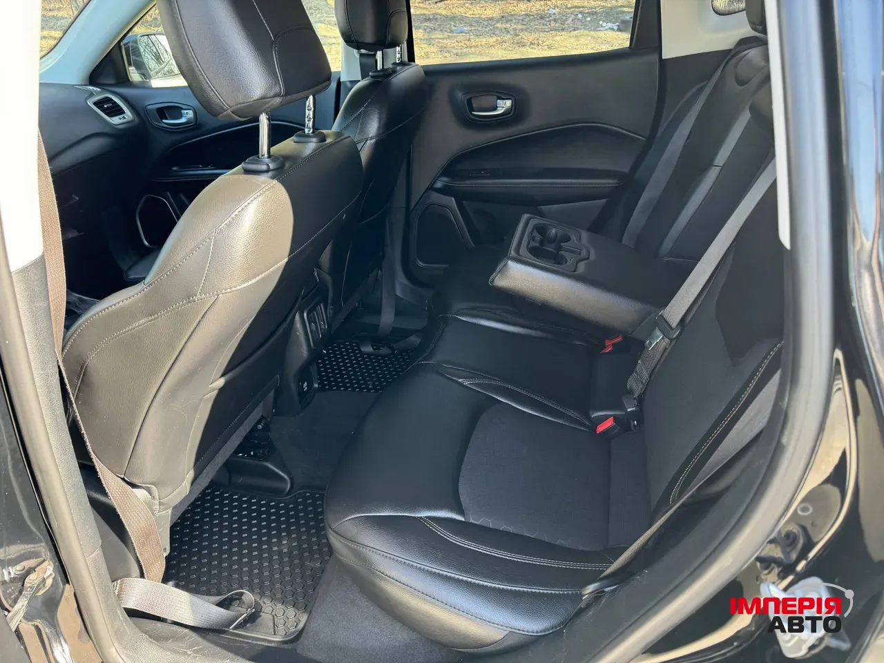 Jeep Compass - фото 6