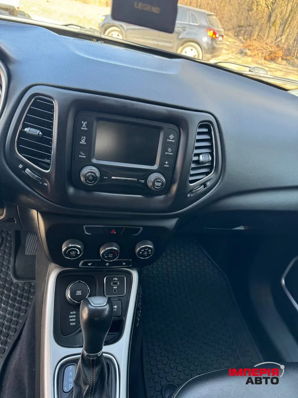 Jeep Compass - фото 18