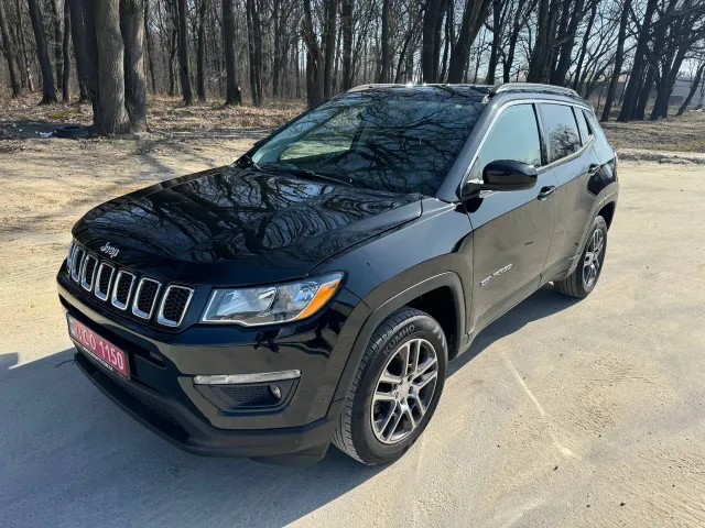 Jeep Compass - фото 1