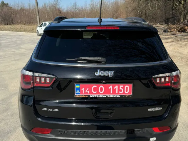 Jeep Compass - фото 2