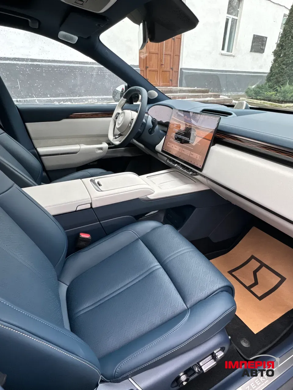 Zeekr 7Х - фото 1