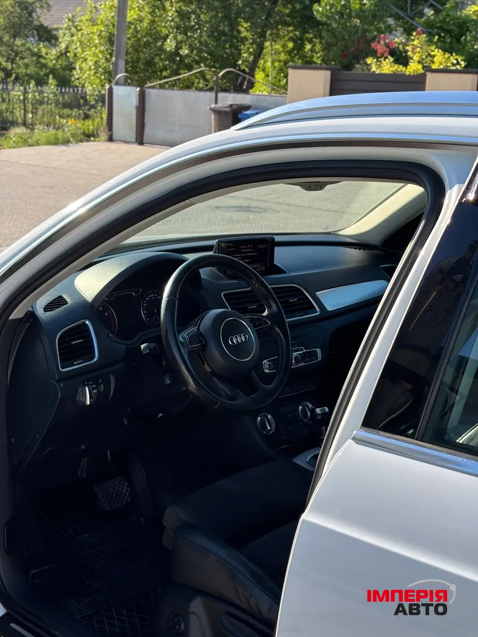 Audi Q3 - фото 11