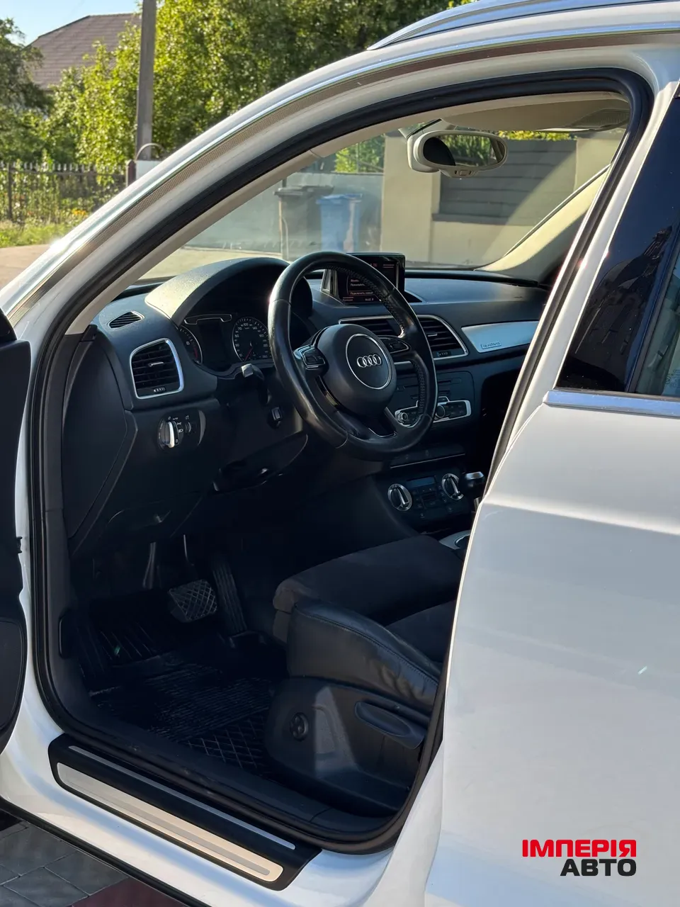 Audi Q3 - фото 12