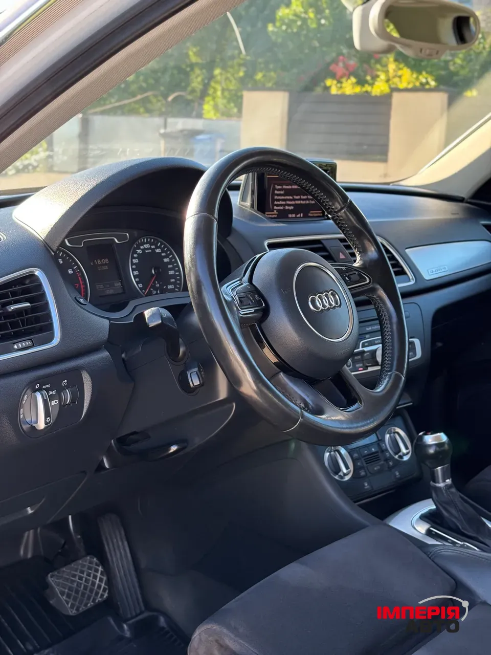 Audi Q3 - фото 16