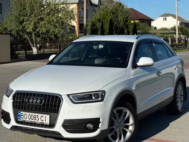 Audi Q3 - фото 1