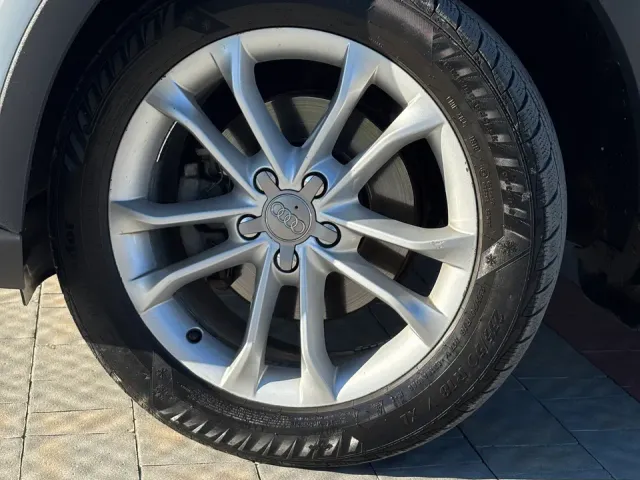 Audi Q3 - фото 4