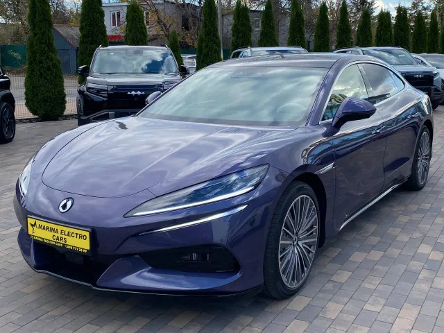 Denza Z9 - фото 3