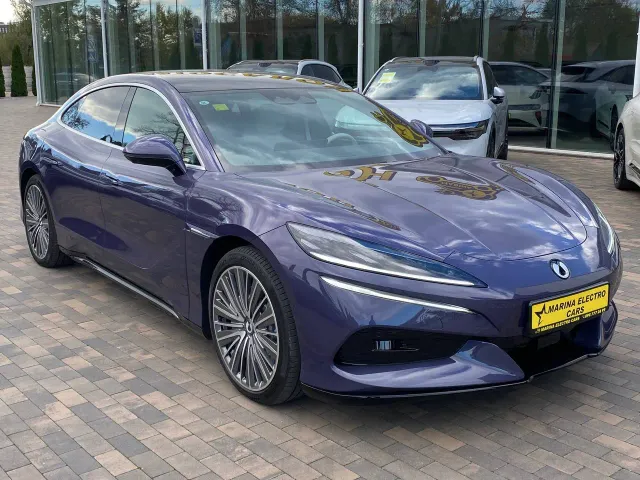 Denza Z9 - фото 2