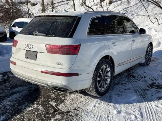 Audi Q7 - фото 4