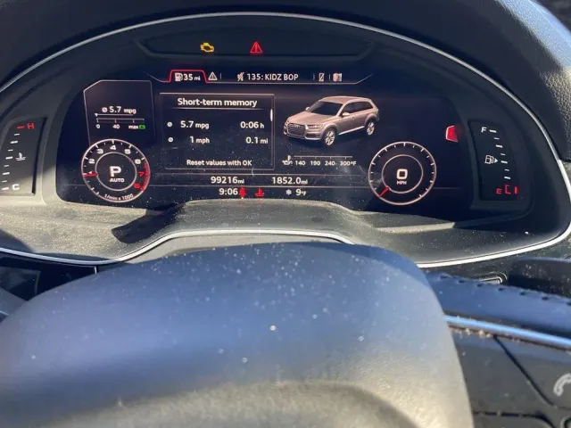 Audi Q7 - фото 5