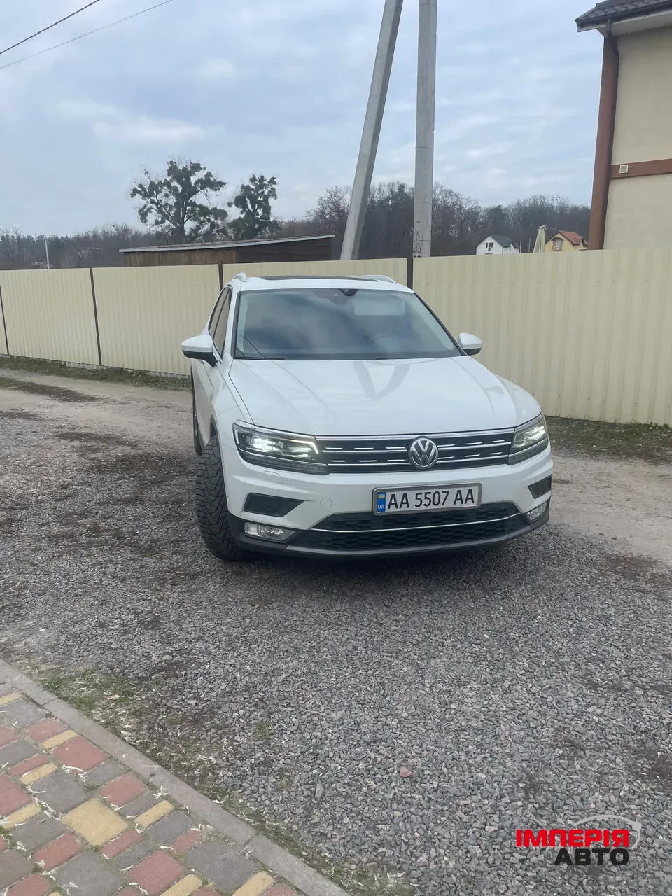 Volkswagen Tiguan - фото 1
