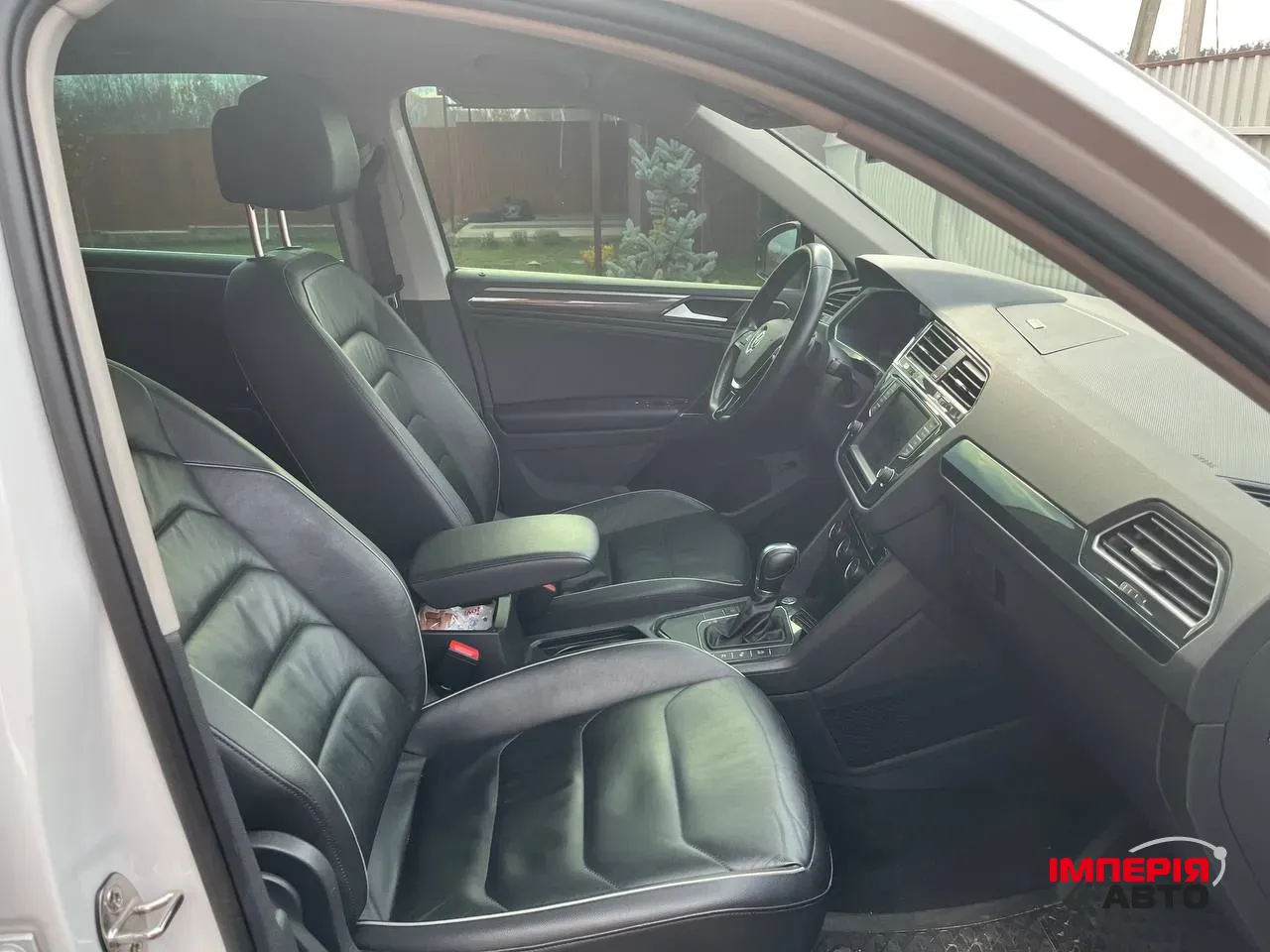 Volkswagen Tiguan - фото 5