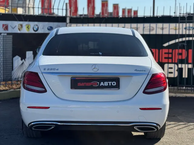 Mercedes-Benz E-Класс - фото 4