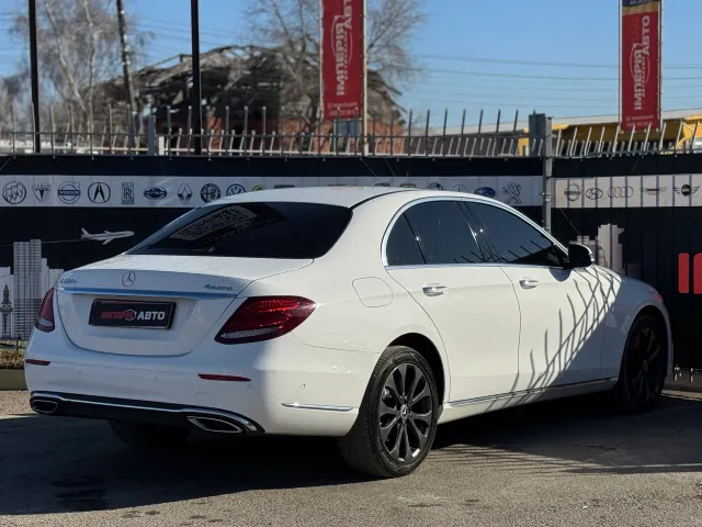 Mercedes-Benz E-Класс - фото 5