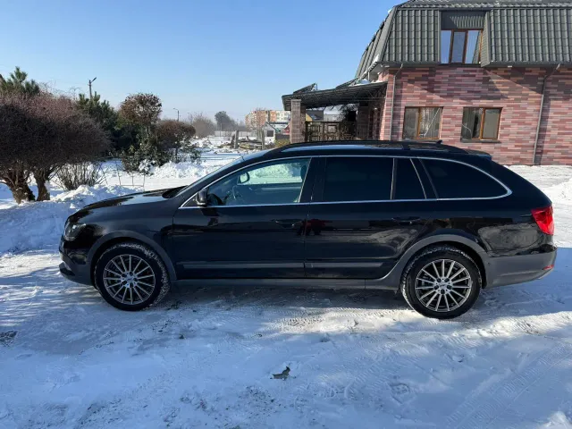 Skoda Superb - фото 1