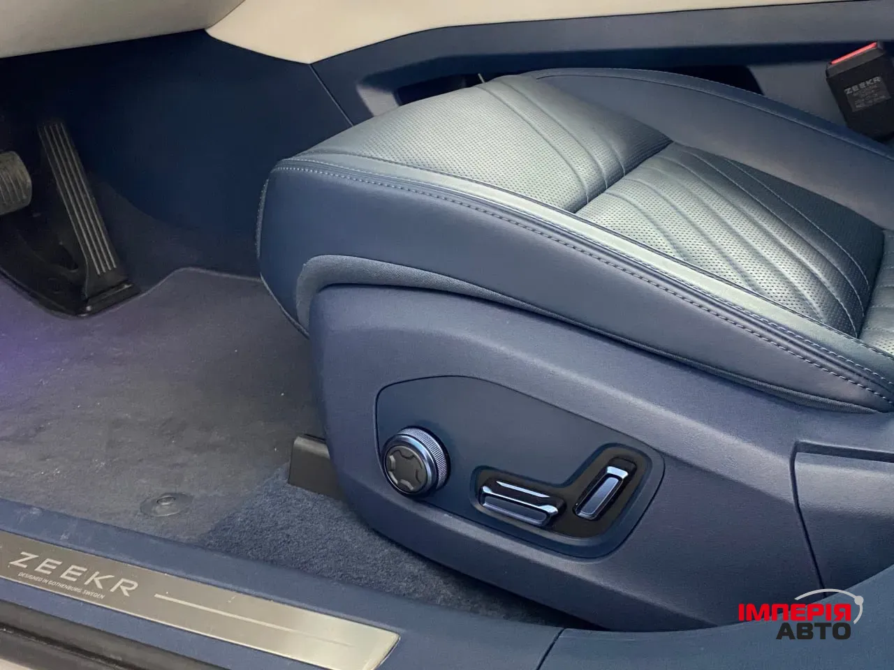 Zeekr 001 - фото 18