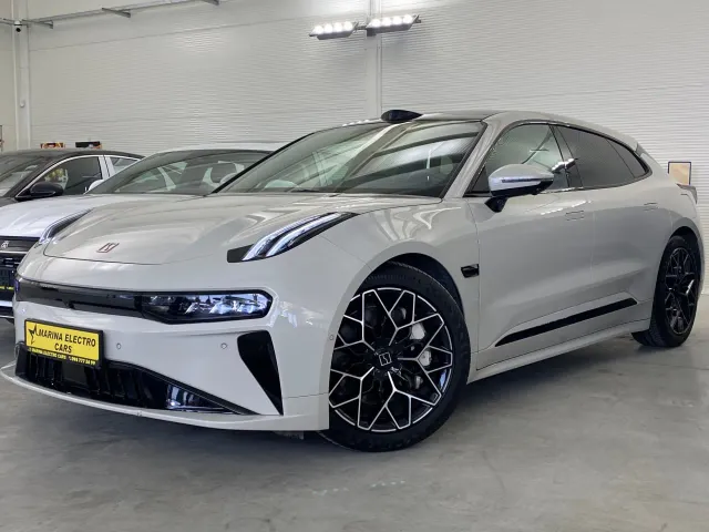 Zeekr 001 - фото 2