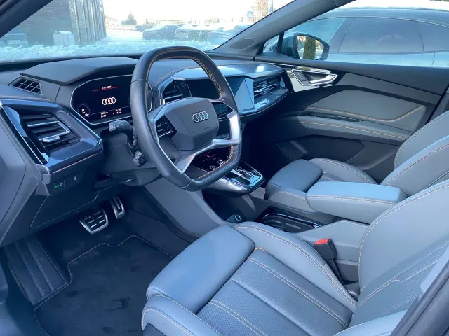 Audi Q4 e-tron - фото 5