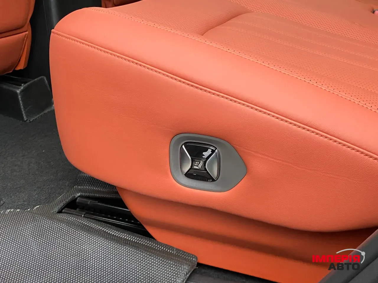 BYD Tang L - фото 57