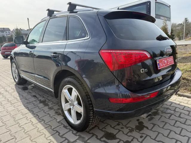 Audi Q5 - фото 3