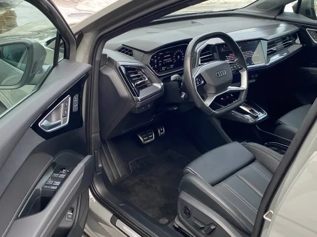 Audi Q4 e-tron - фото 5