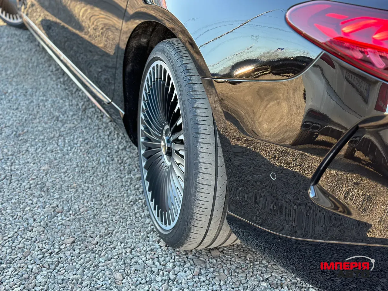 Mercedes-Benz EQS AMG - фото 12